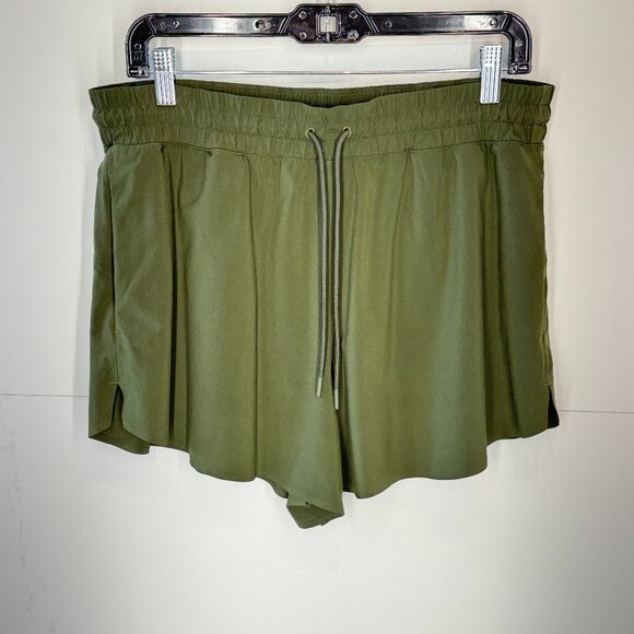 Athleta Crossroads Shorts in Aspen Olive - Picture 2 of 8
